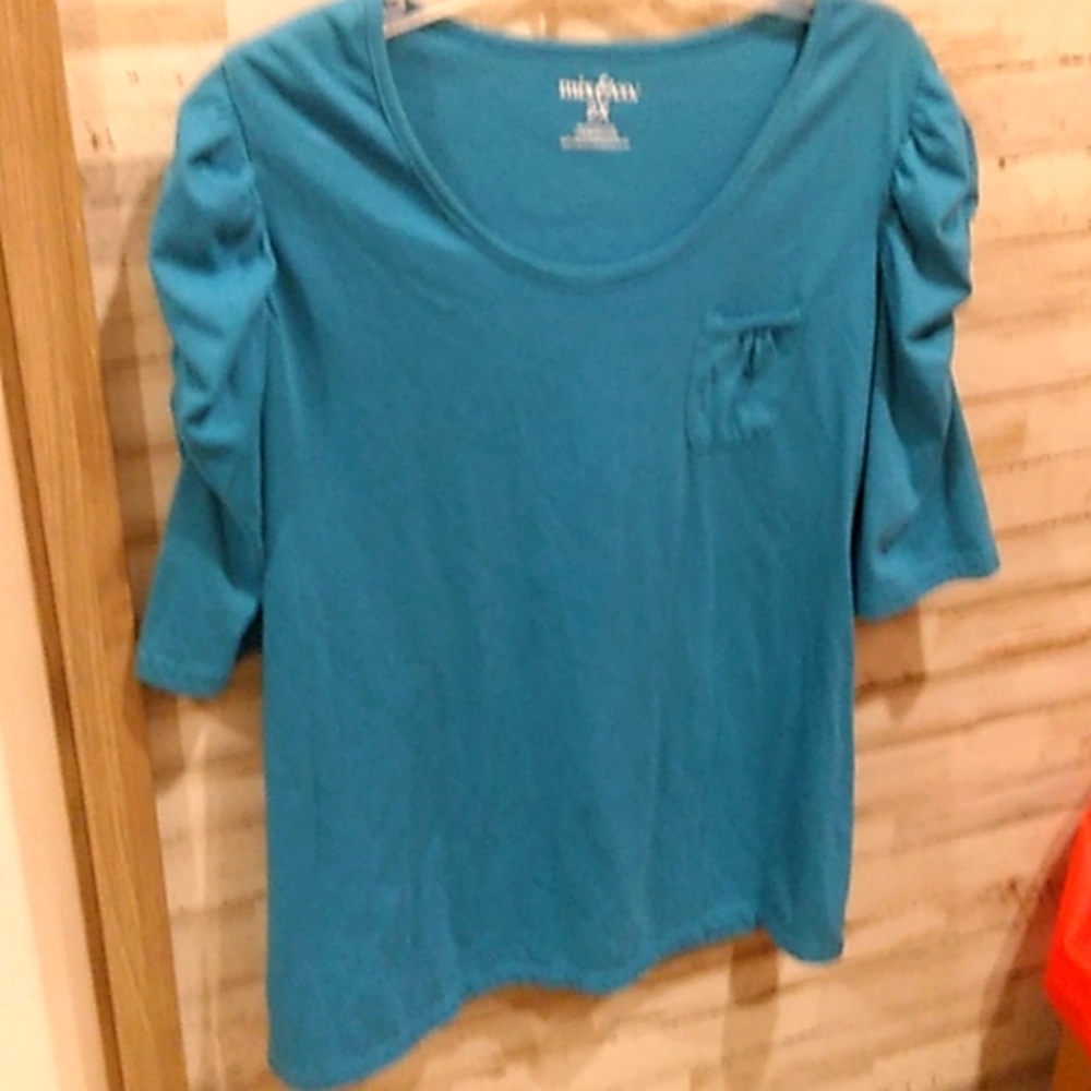 Mix and Company women's top.    Box 133